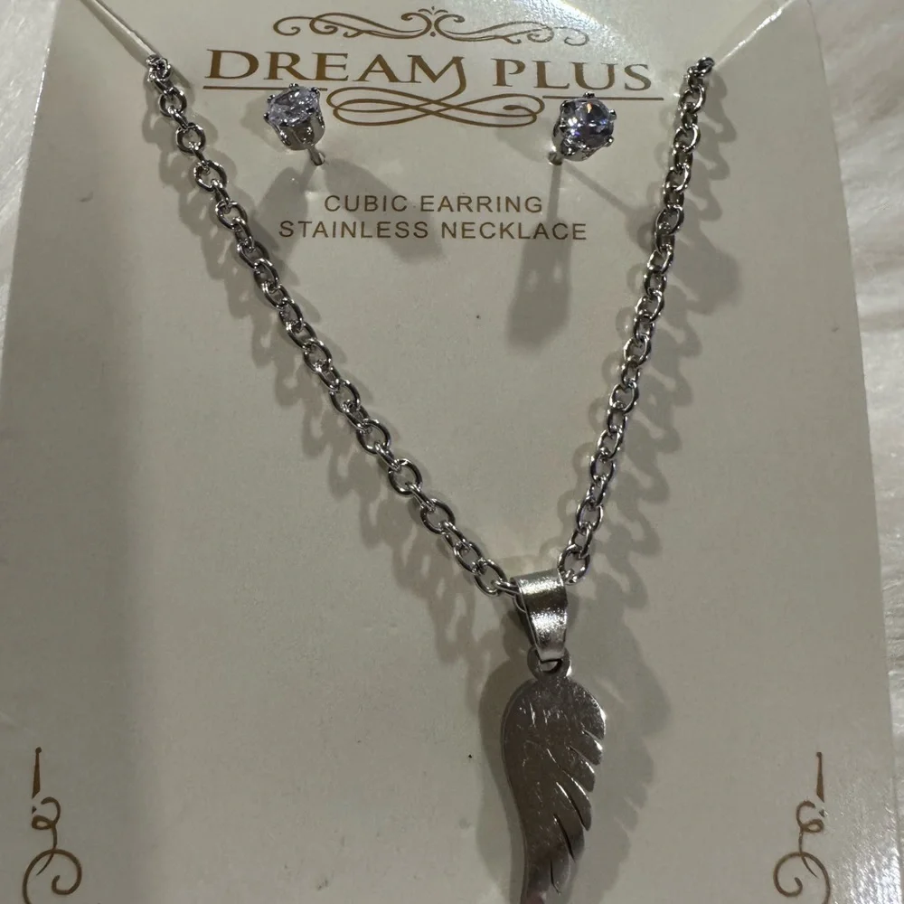 Silver Wing Necklace and Earring Set